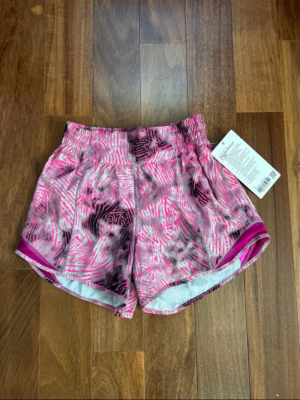 Hotty Hot Shorts NWT